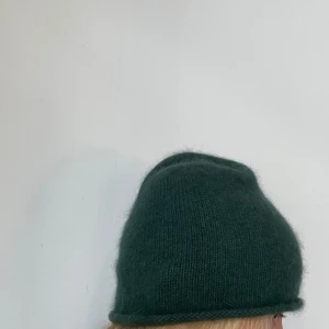 FWSS mössa - Mössa från fwss, den är i angora så den är väldigt fluffig👌🏻