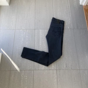 Replay Jeans  - Säljer nu dessa replay jeans, skriv för fler bilder/frågor🙌🏼