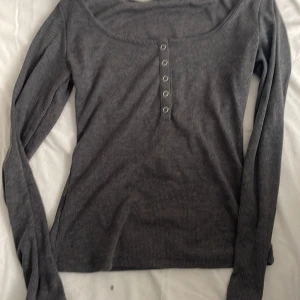 Söt grå tröja - Aldrig använt 