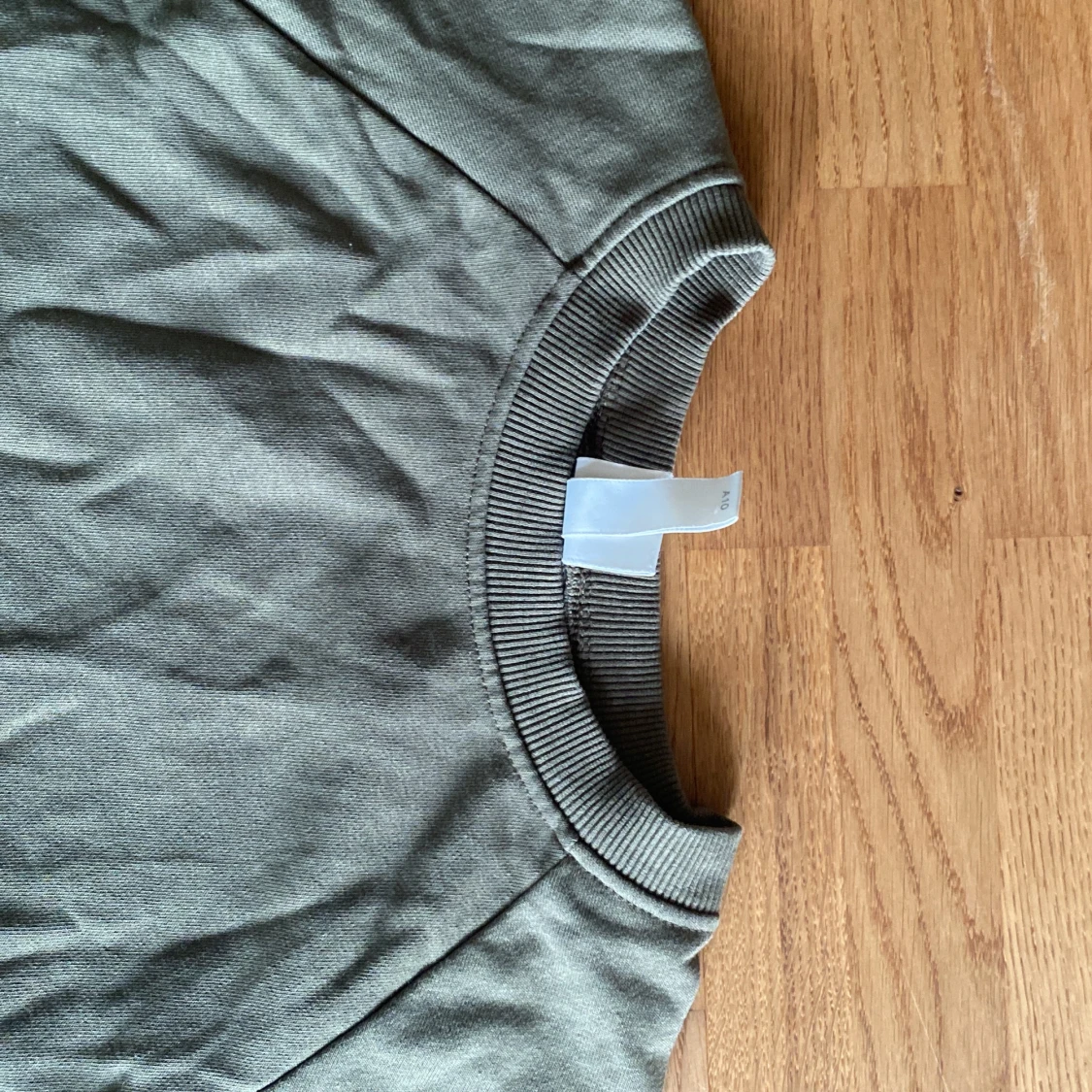 Grön långärmad tjocktröja  - 91