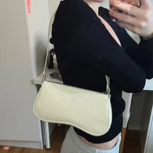 Vit väska från hm🌟 - Aldrig används fick som en present🌟🌟