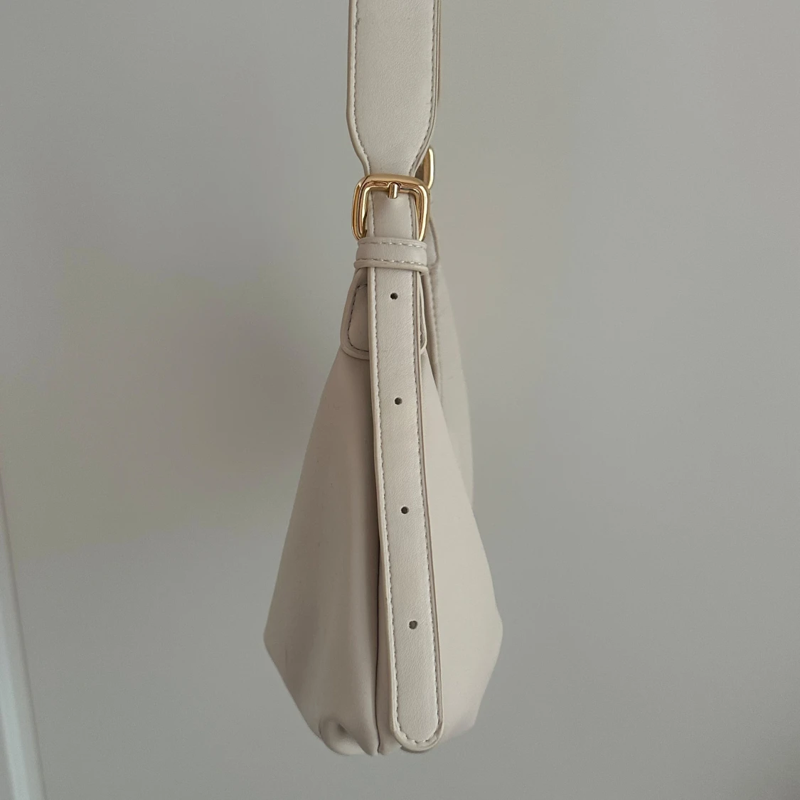 Vit väska - 92