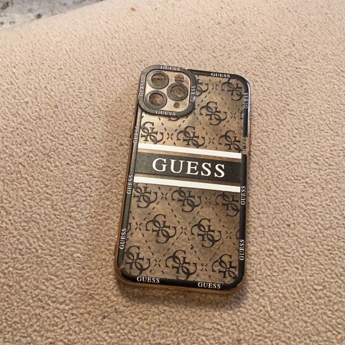 Guess iphone 11 pro
