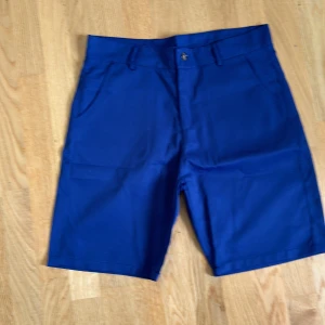 Shorts - Storlek XL. Helt nya har aldrig använts. Felköp. 