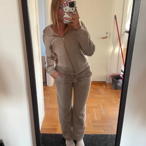 Mjukis dress - Mjukis dress ifrån lager 157, bra skick 💗