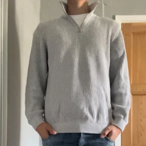 Half Zip - En Half Zip från Zara | En perfekt tröja till vintern | Inga skador skick 9/10 |  strlk M