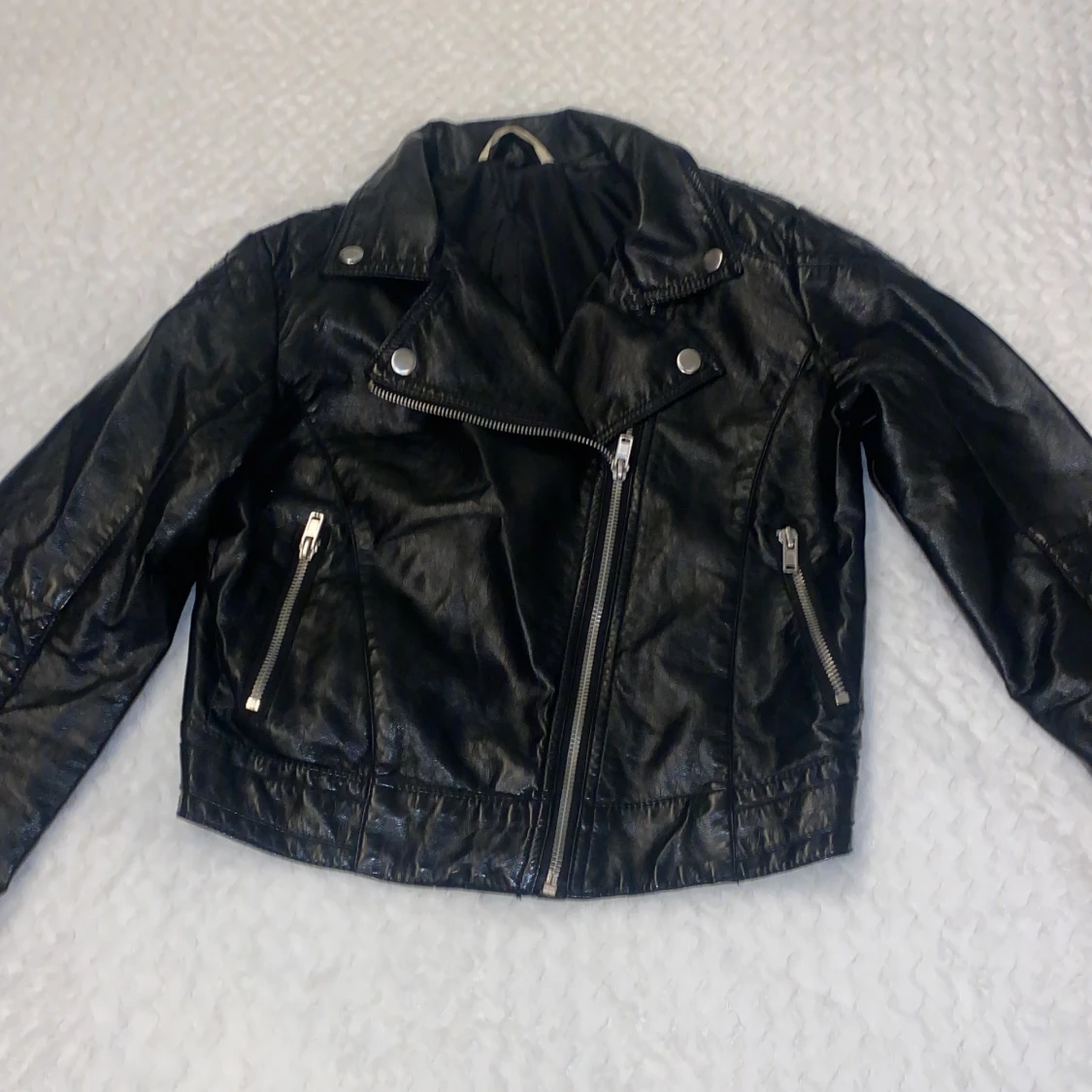 Svart skinnjacka  - 90