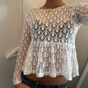 Spetstopp från hm 💗 - Såå fin vit spetstopp/blus från hm💗💗💗Storlek xs 