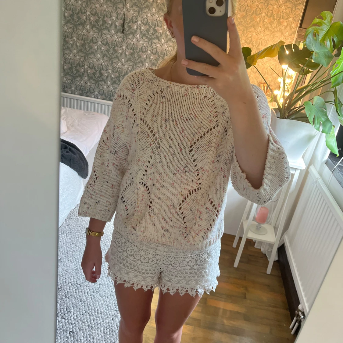 Super fin stickad/ virkad tröja