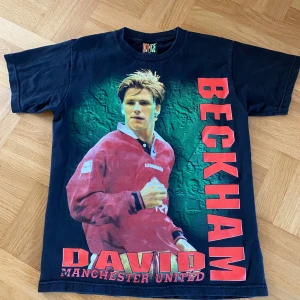 Vintage Beckham t shirt - Size M men sitter som en S! Skick: 10/10