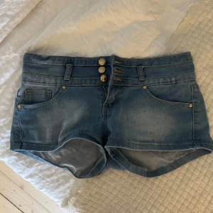 Skit coola shorts!! - As snygga lågmidjade shorts!!🥰🥰🥰😘❤️❤️