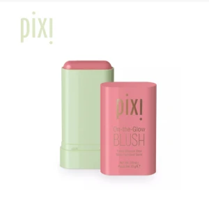 Pixi blush💘 - Säljer min pixi blush jag endast har testat en gång på handen. Jag tyckte inte om färgen och säljer därför den💘