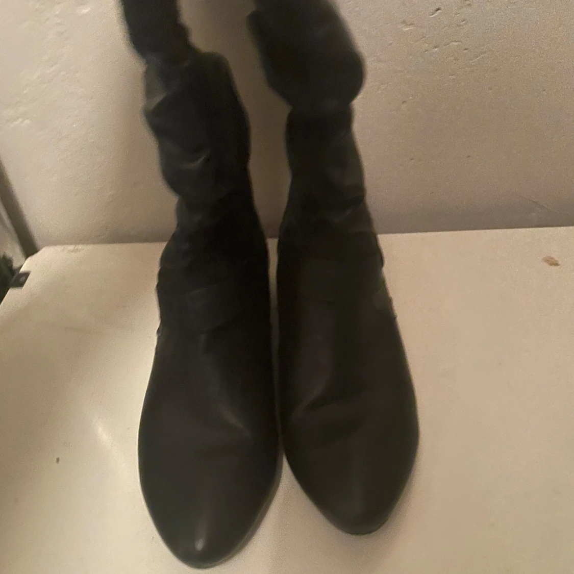 Svarta stövlar i skinn - 91