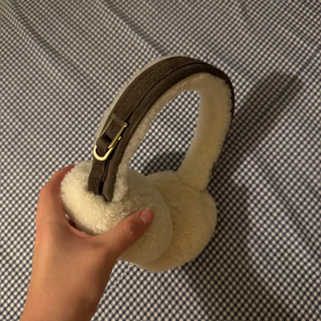 Faarskinn öronmuffar