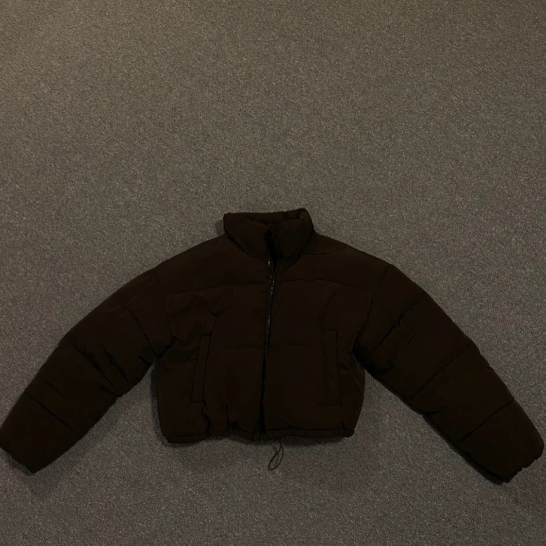 Svart pufferjacka från H&M Divided