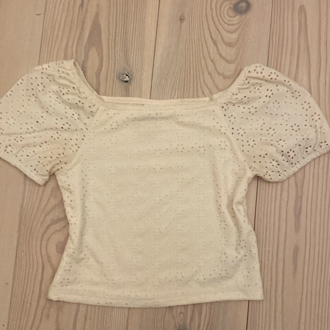 Tight Vit/beige söt topp från Kappahl!💕 storlek 146-152/XXS