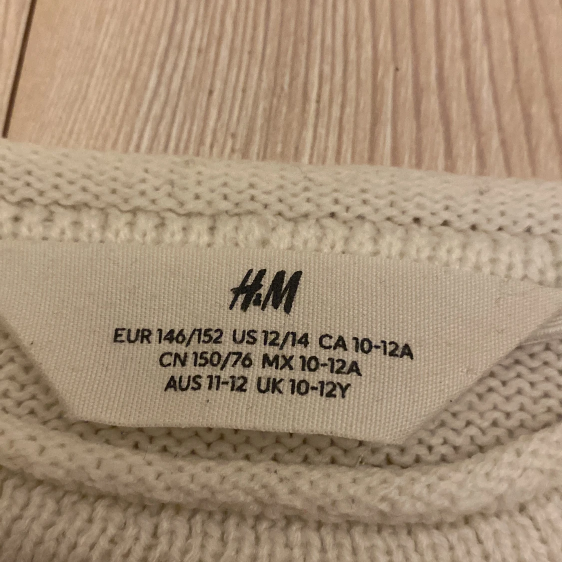 Vit och svart randig tröja från H&M! Storlek 146-152! - 91