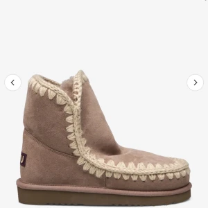 Mou mou vinter skor - Intressekoll på mina mou mou boots endast använda en vinter och sparsamt använda 