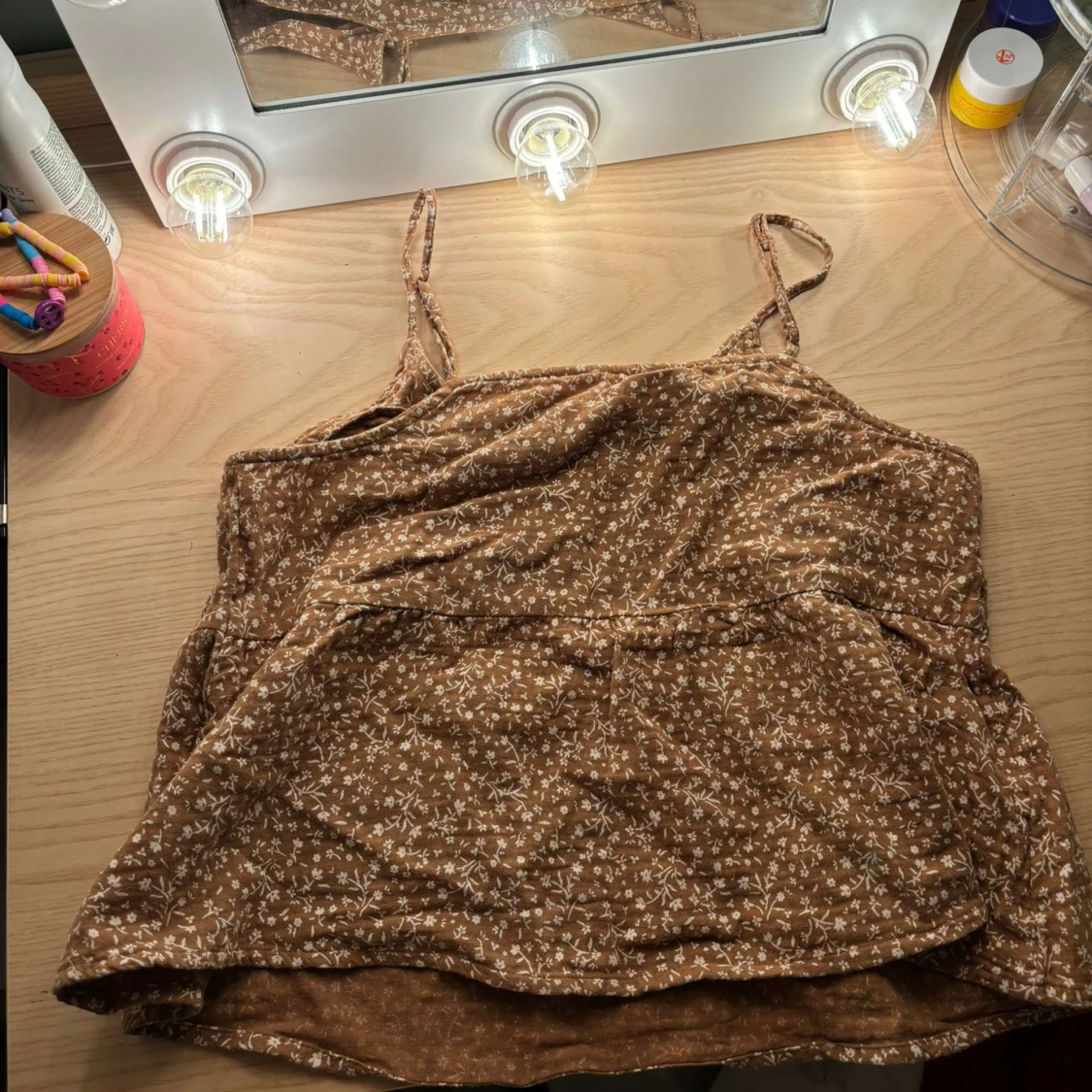 Brun blommig linnetopp från H&M🤎 - 92