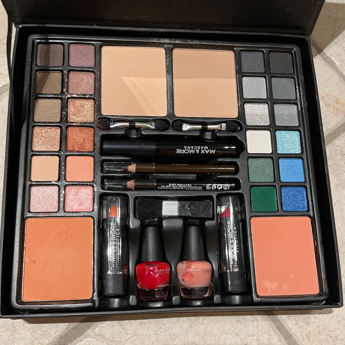 Makeup-set från Max & More - 91