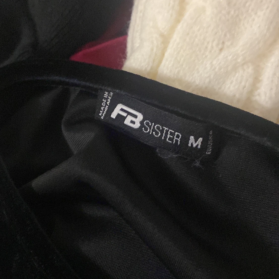 Svart klänning från FB Sister - 91