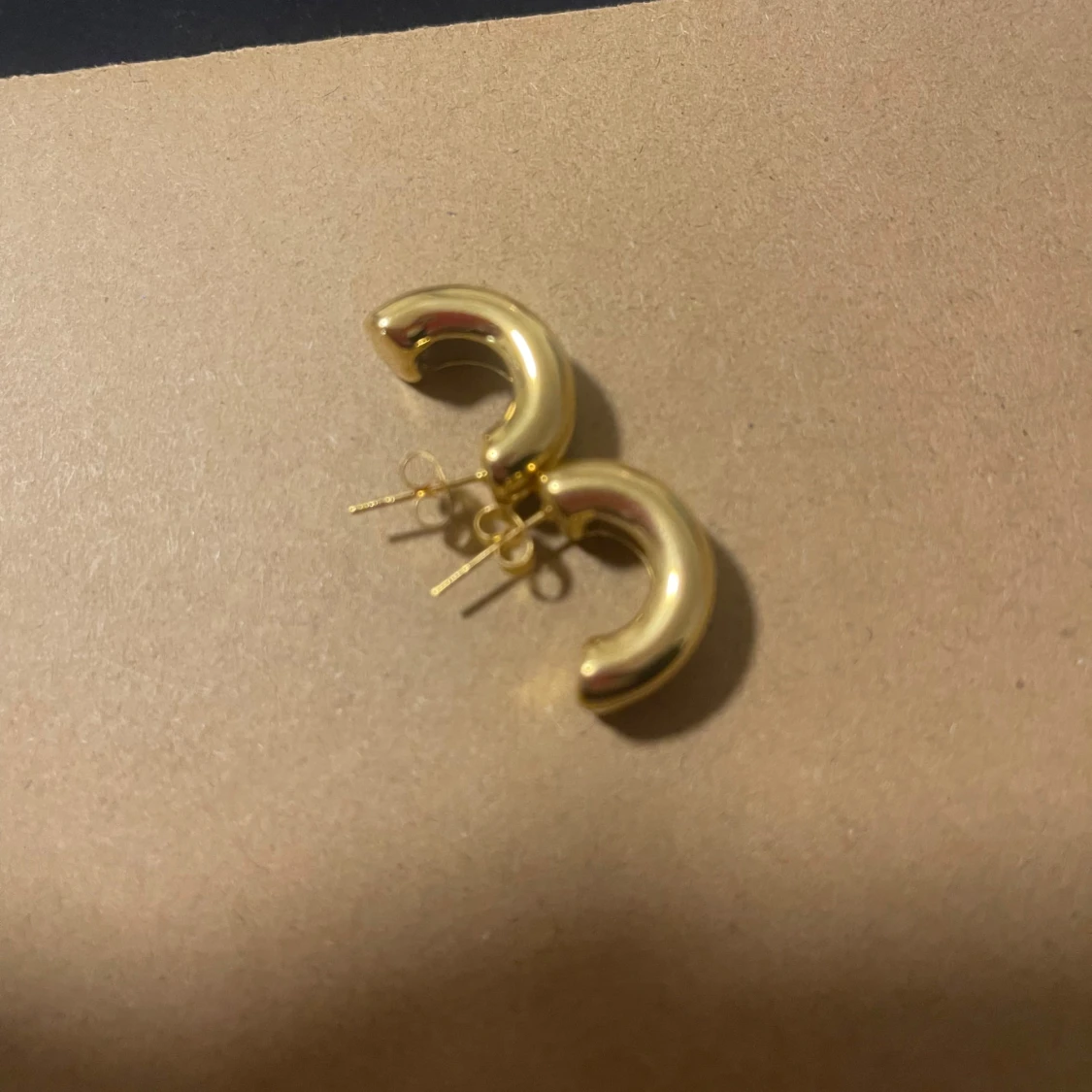 Guldiga örhängen - 91