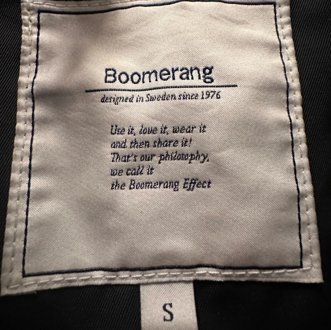 Svart kappa från Boomerang - 90