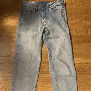 Relaxed Fit Jeans  - H&M Relaxed Fit Jeans - Ljus Denimblå 