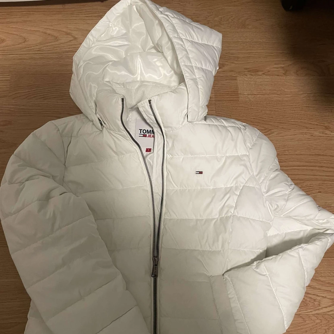 Tommy Hilfiger jacka vit