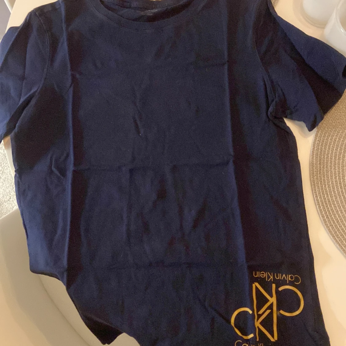 Mörkblå t-shirt från Calvin Klein