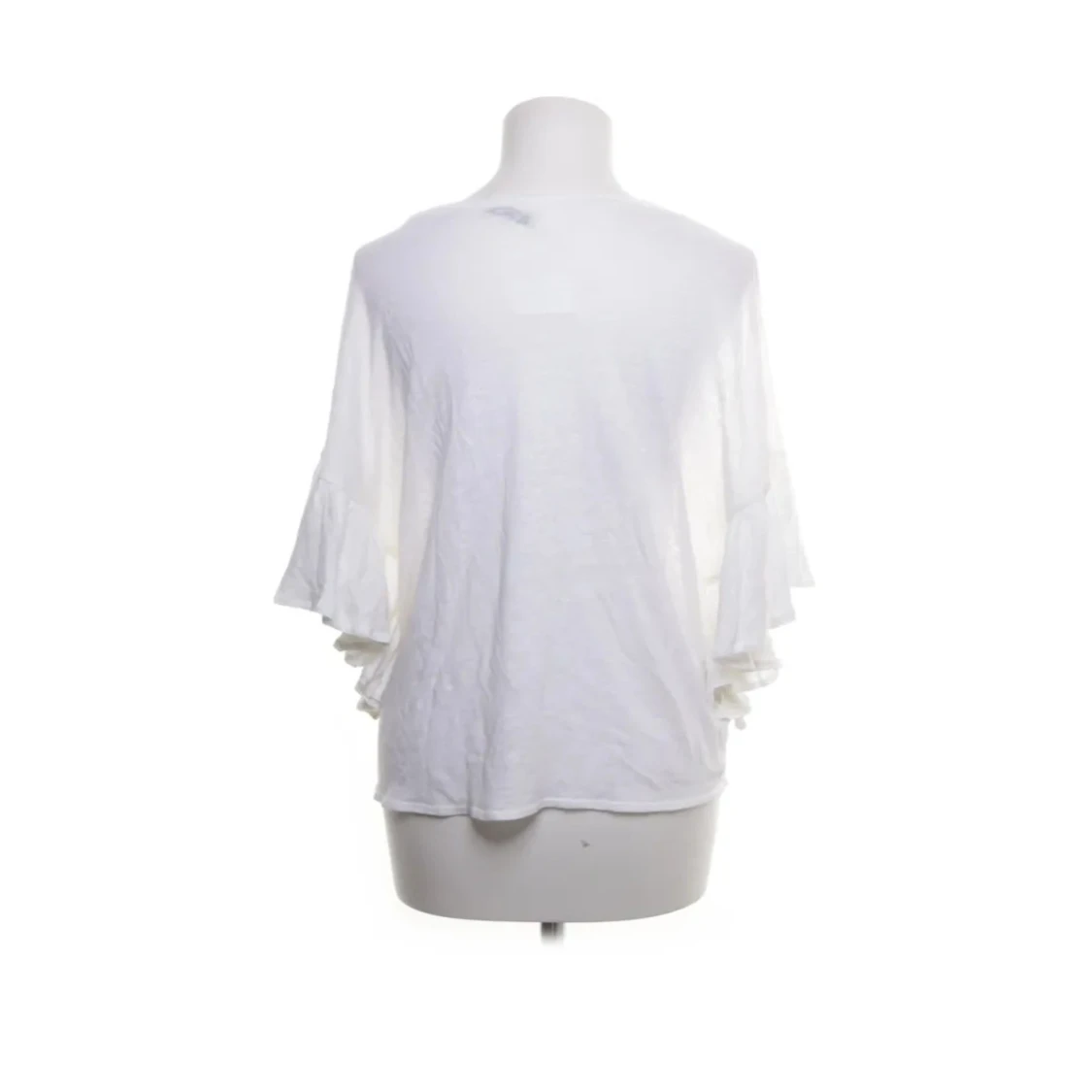 Vit blus med volangärmar - 1