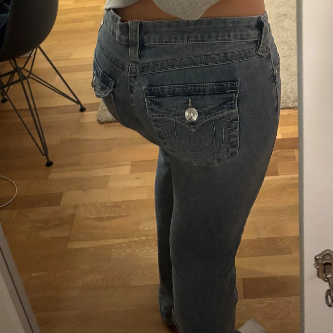 Blå jeans från True Religion - 4