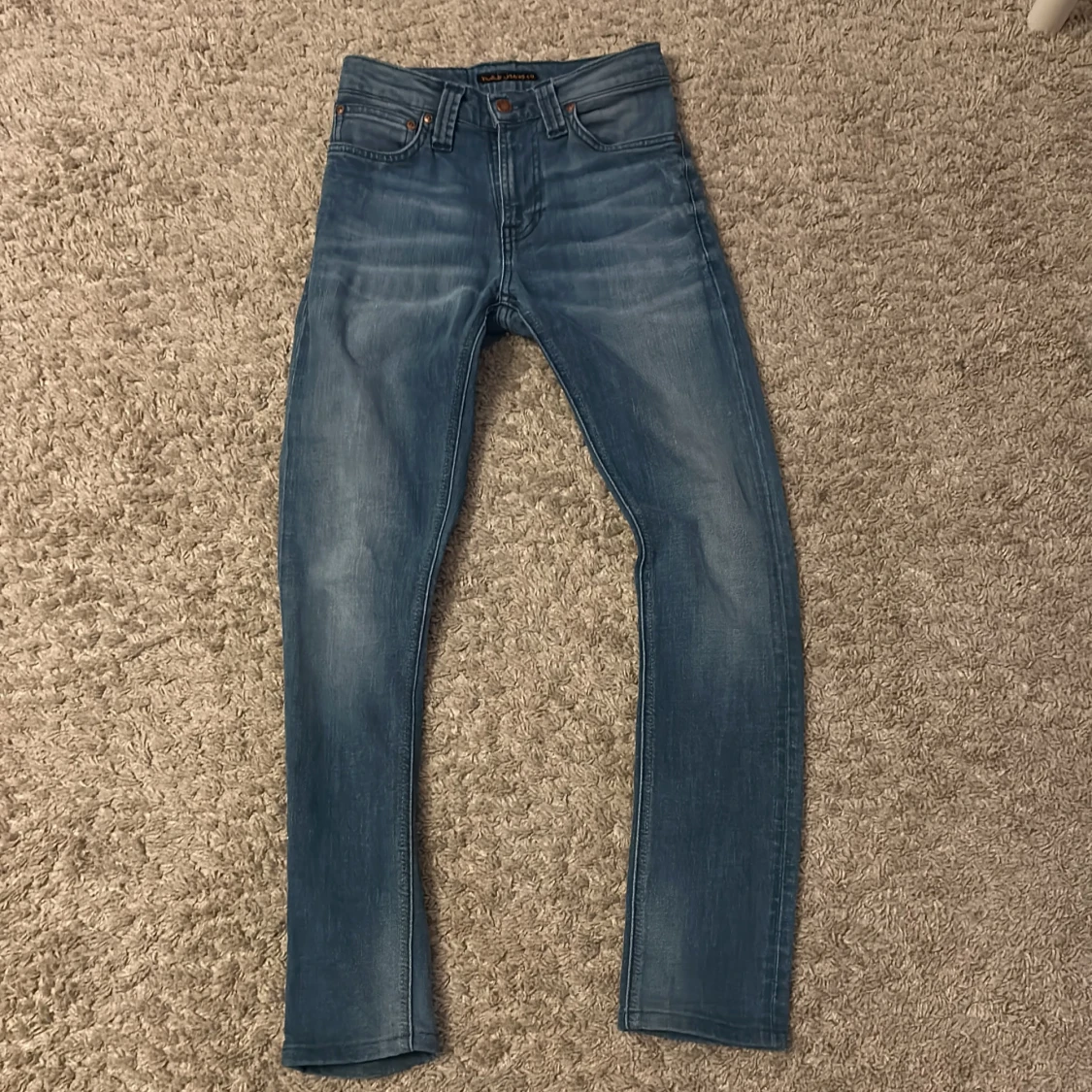 Ljusblå nudie jeans - 1