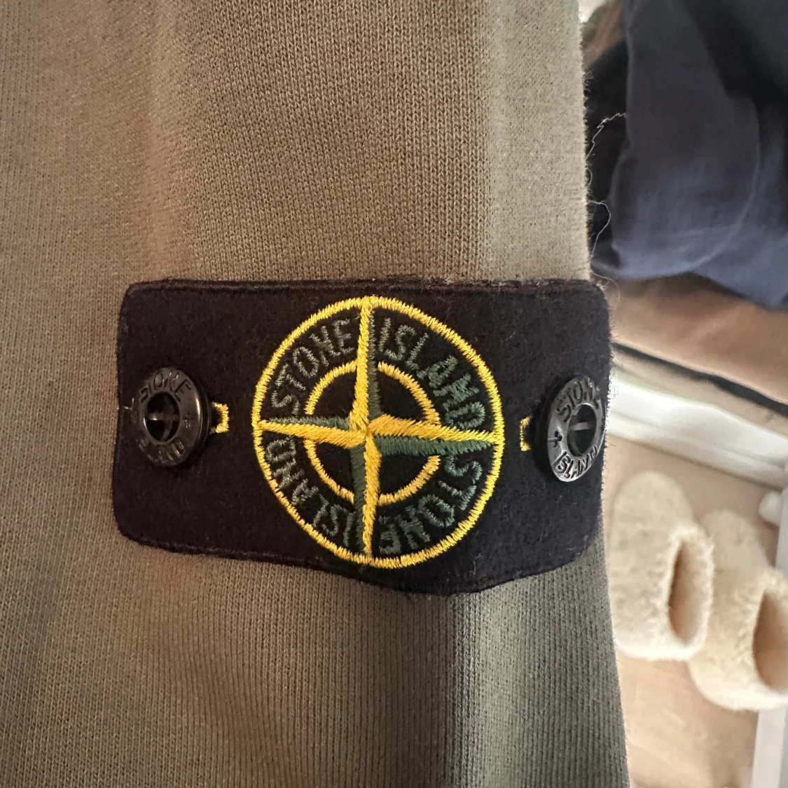 Grön tröja från Stone Island Junior - 1