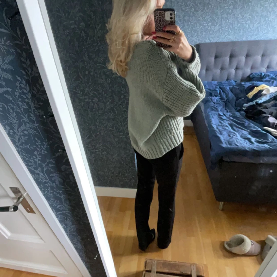 Grön stickad tröja - 2