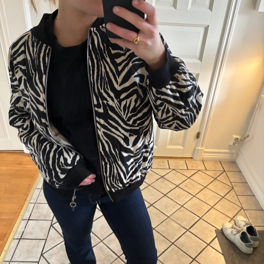 Zebramönstrad bomberjacka - 1