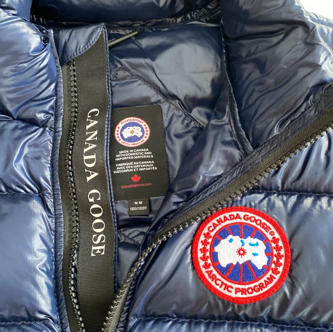 Canada Goose navy blue gloss down vest - 90