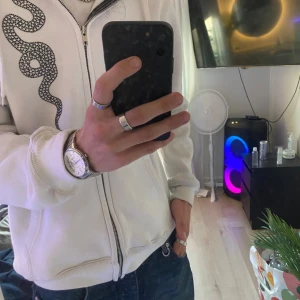 Rhinestone Hoodie zip - Använd, men fort i bra skick!