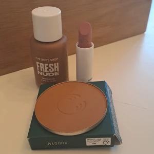 Smink bodyshop - Fresh nude founation  Läppstift real you  Teq tre face base refill puder foundqtion i nyans  Deep 1n 