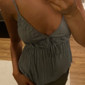 Zara topp / söt topp / linne - Nyskick 