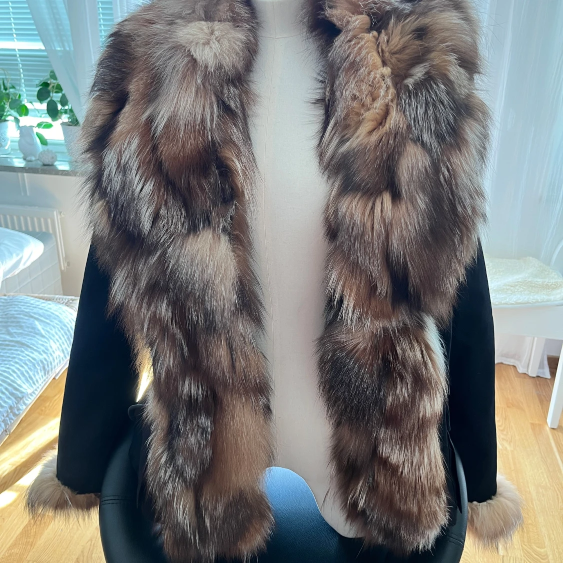 Italiensk jacka med äkta päls 