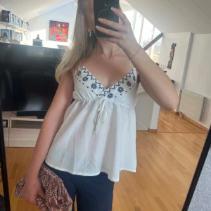 Söt topp - Använd endast 1 gång! Jättefin☺️