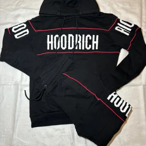 Hoodrich dress - Hoodrich hoodie och byxor 