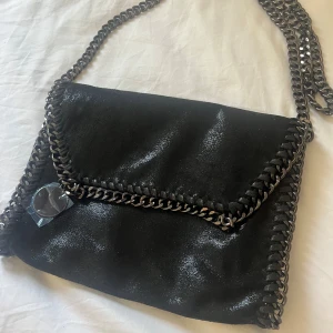 Väska  - Stella McCartney liknande väska 