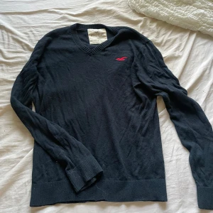 Tröja - Säljer denna tröjan i storlek S från Hollister 