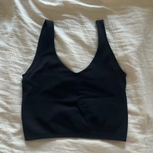 Aimn träningsbh - Träningsbh från Aimn aldrig använd!