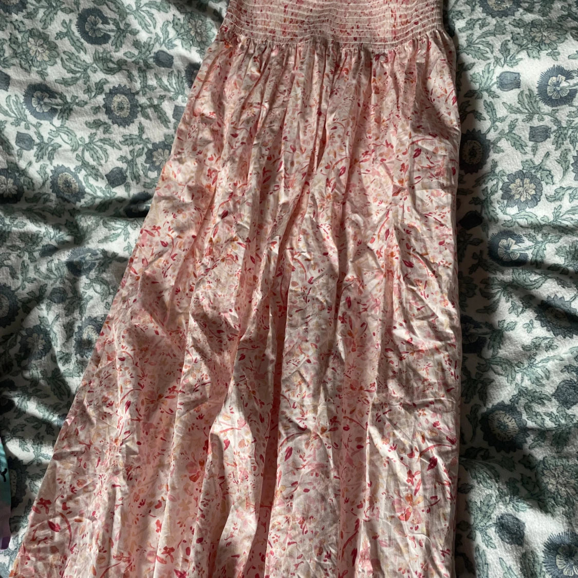 Blommig långklännin🌸