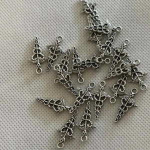 Berlocker  - Berlocker  Frakt tillkommer 