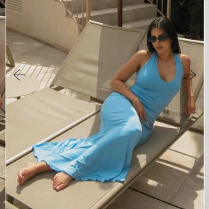 Blå klänning storlek S//helt oanvänd  - Helt oanvänd  Storlek S 