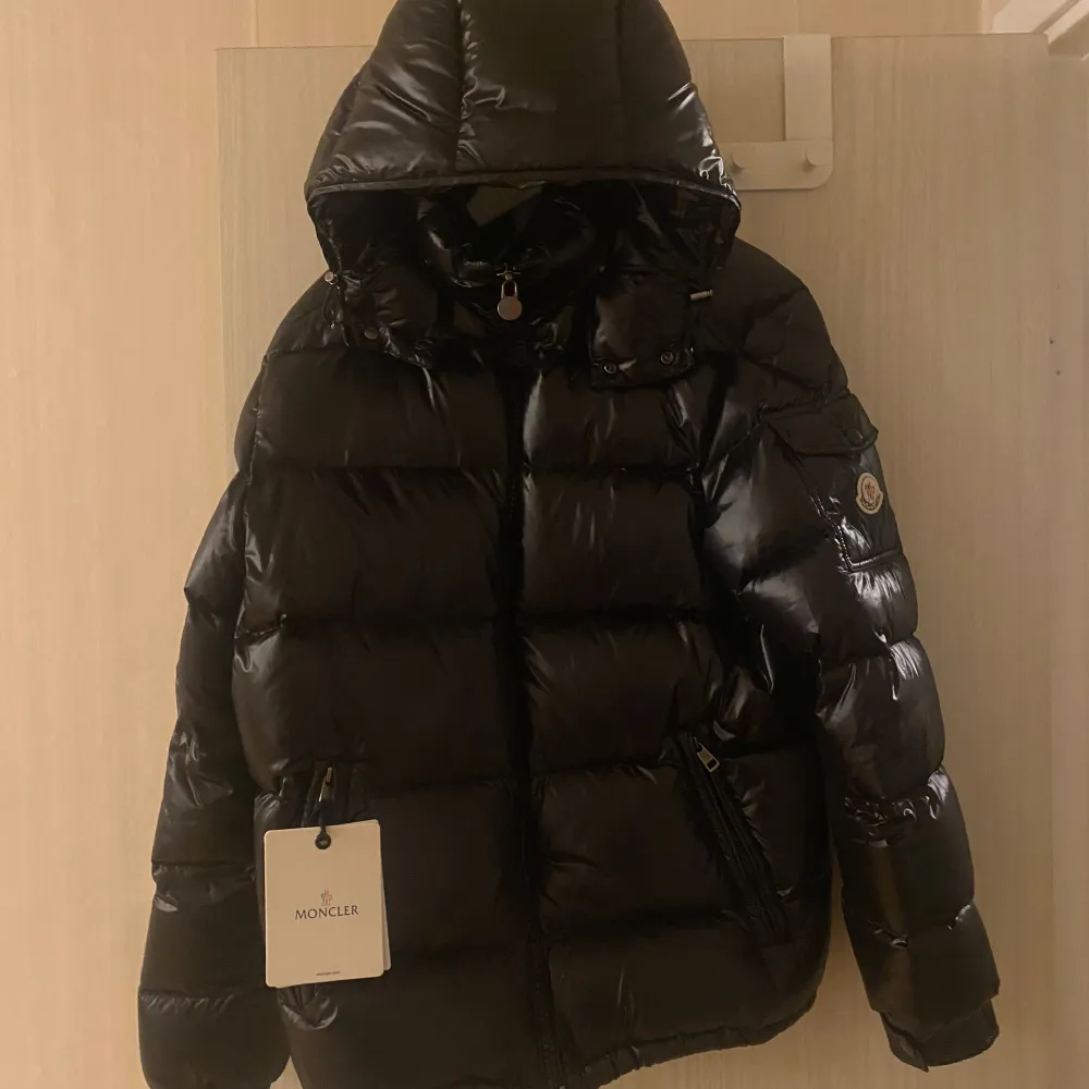 Moncler Maya, inget kvitto.. Jackor.